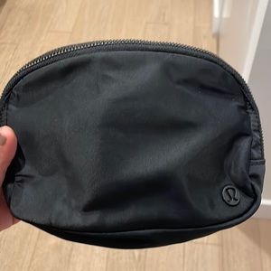 Black Lululemon Everywhere Belt Bag